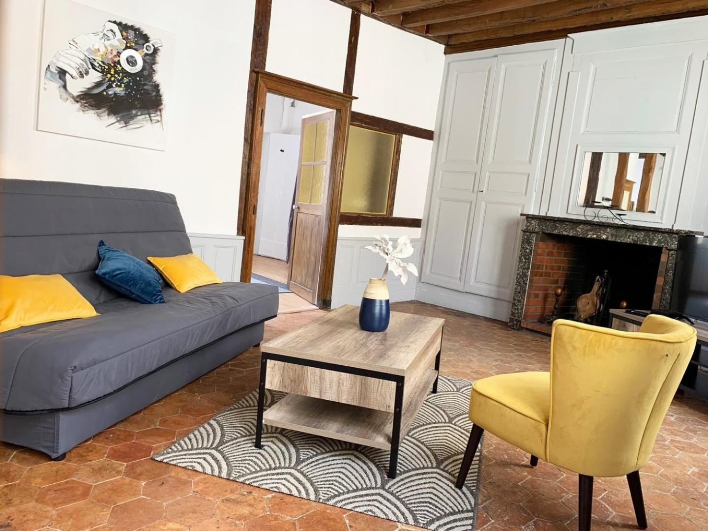 Le Clocher- Appartement Dans Le Coeur De Ville Chartres Eksteriør billede