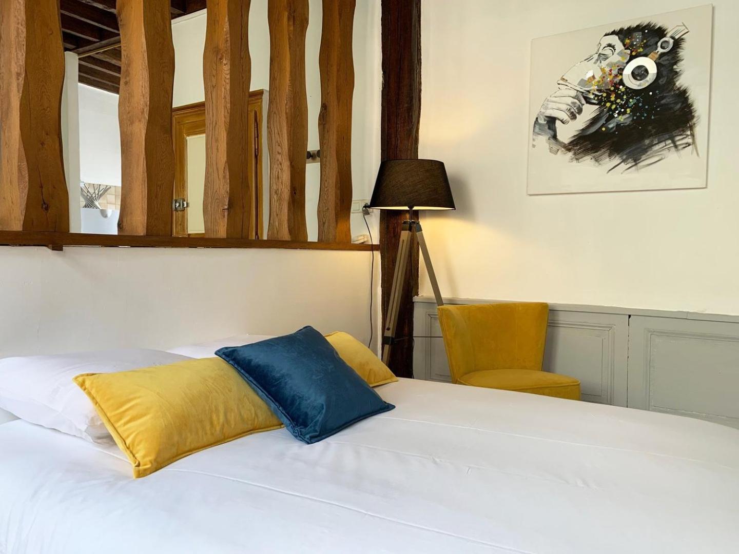 Le Clocher- Appartement Dans Le Coeur De Ville Chartres Eksteriør billede